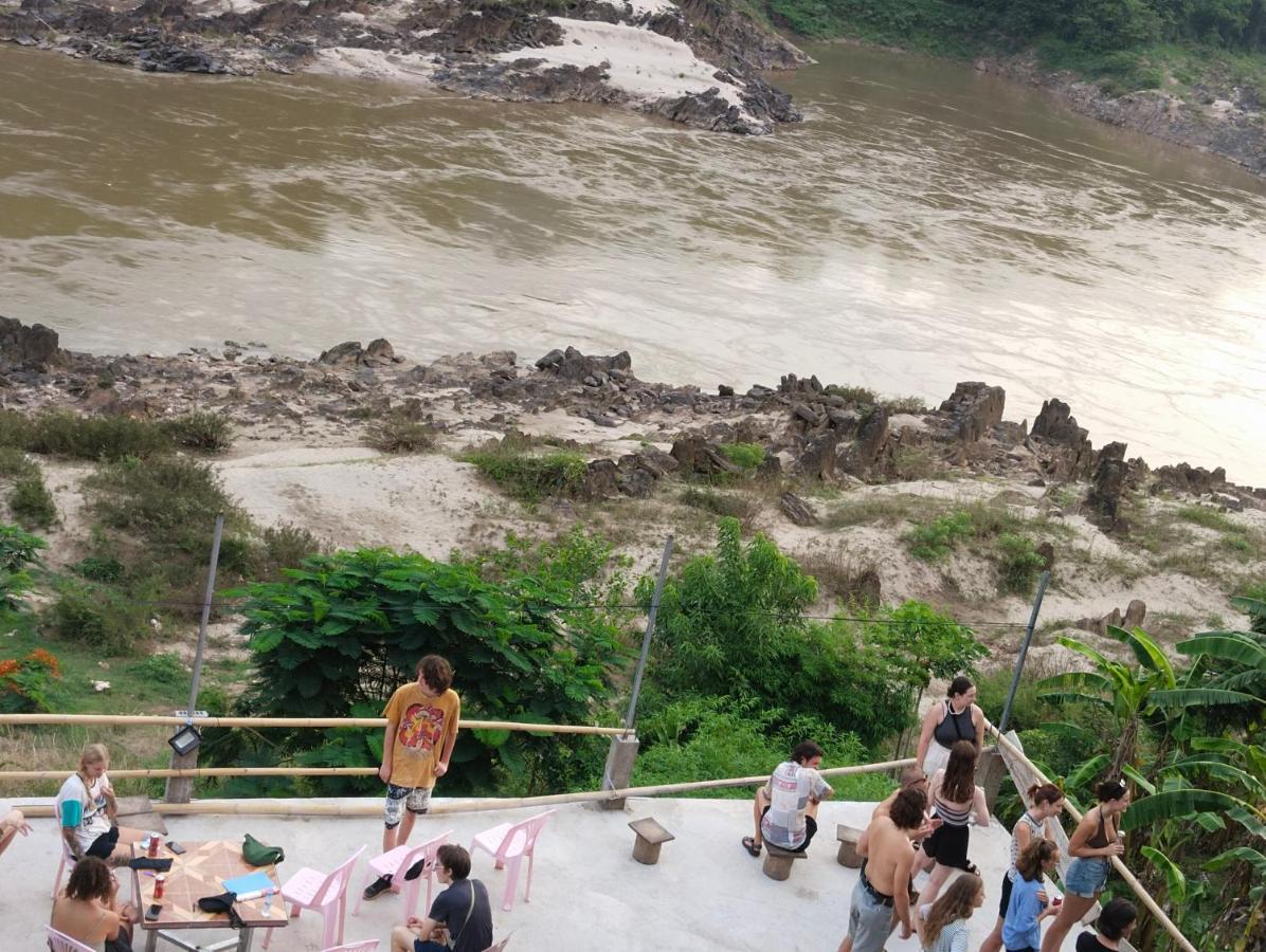 Villa Mekong Guesthouse Muang Pakbèng Dış mekan fotoğraf