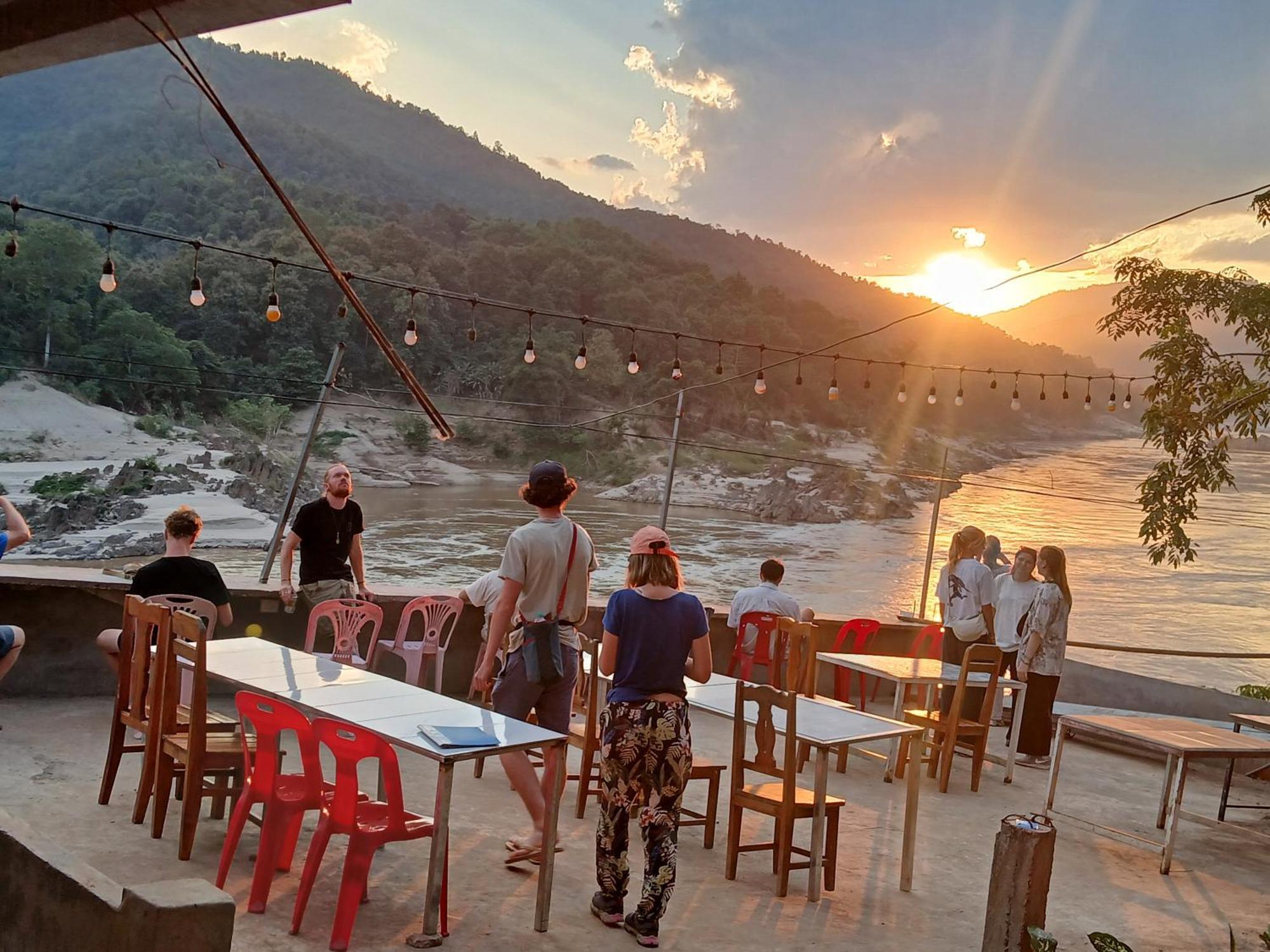Villa Mekong Guesthouse Muang Pakbèng Dış mekan fotoğraf